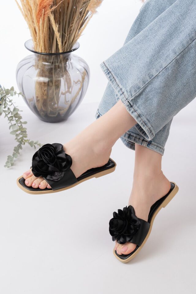 Gül Detay Kadın Terlik Rahat Hafif Taban SİYAH - 37