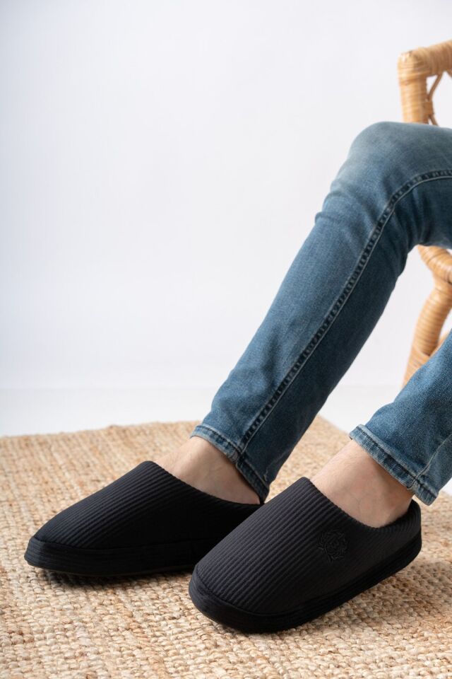Unisex Nakışlı Kadife Ev Terliği SİYAH - 44