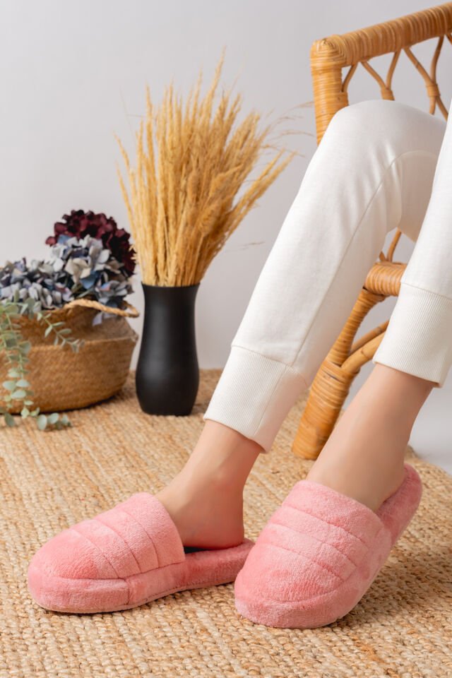 Sessiz Taban Kadın Terlik Kapalı Ev Terliği PUDRA - 38