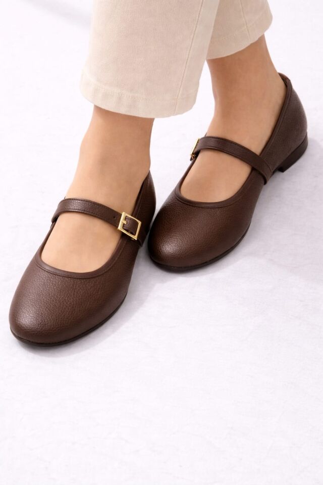 Tek Bantlı Gold Tokalı Lastikli Şık Kadın Babet Ayakkabı KAHVERENGİ - 40