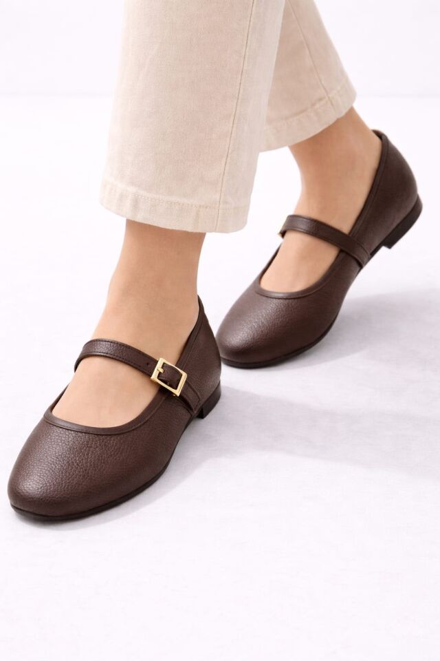 Tek Bantlı Gold Tokalı Lastikli Şık Kadın Babet Ayakkabı KAHVERENGİ - 40