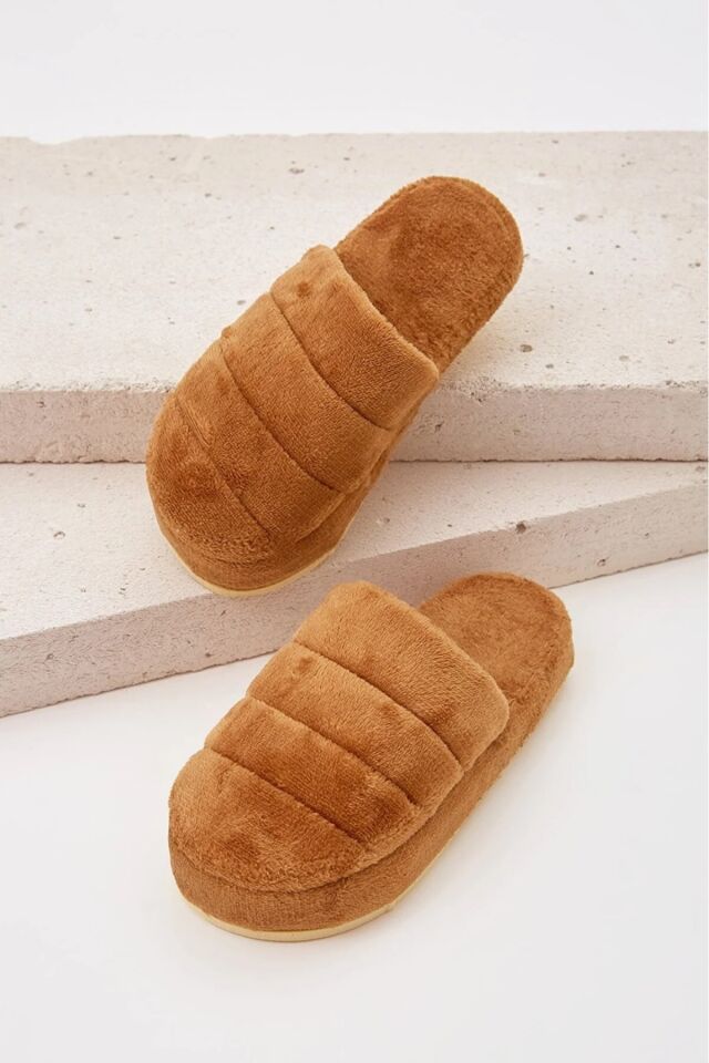 Sessiz Taban Kadın Terlik Kapalı Ev Terliği TABA - 38