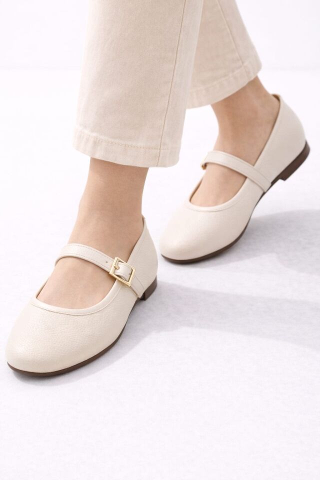 Tek Bantlı Gold Tokalı Lastikli Şık Kadın Babet Ayakkabı KREM - 38