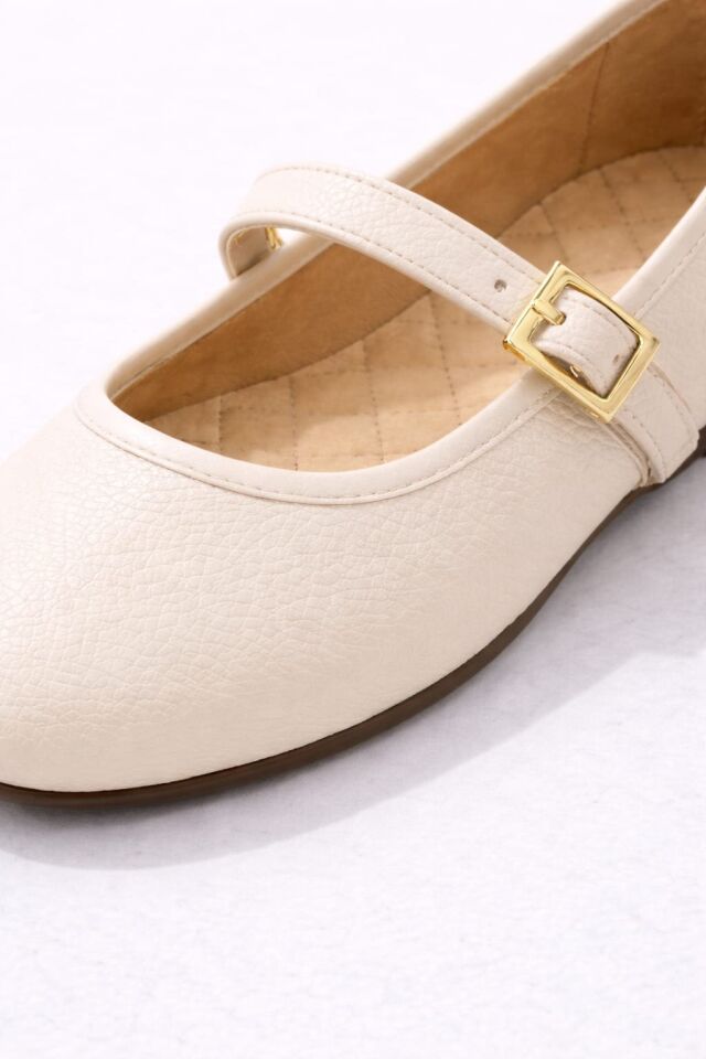 Tek Bantlı Gold Tokalı Lastikli Şık Kadın Babet Ayakkabı KREM - 40