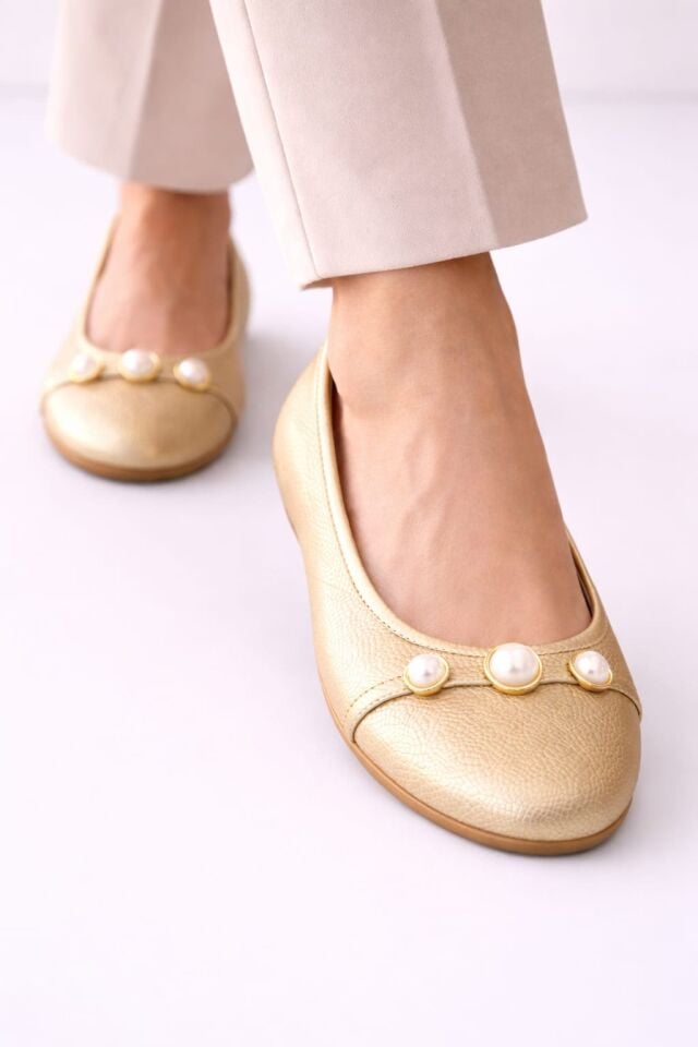 Yuvarlak Burun İnci Tokalı Kadın Günlük Ofis Babet Ayakkabı