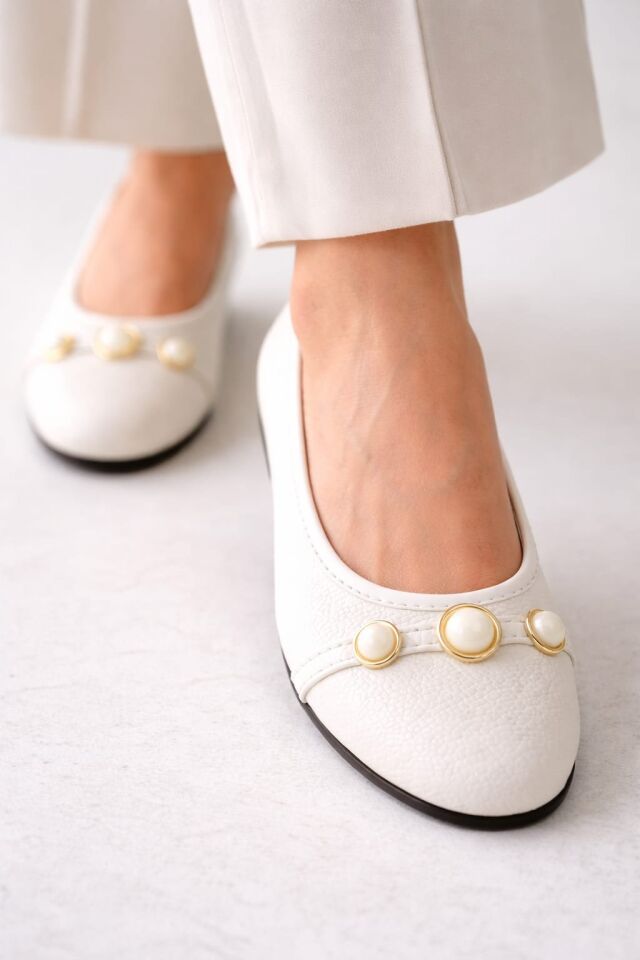 Yuvarlak Burun İnci Tokalı Kadın Günlük Ofis Babet Ayakkabı