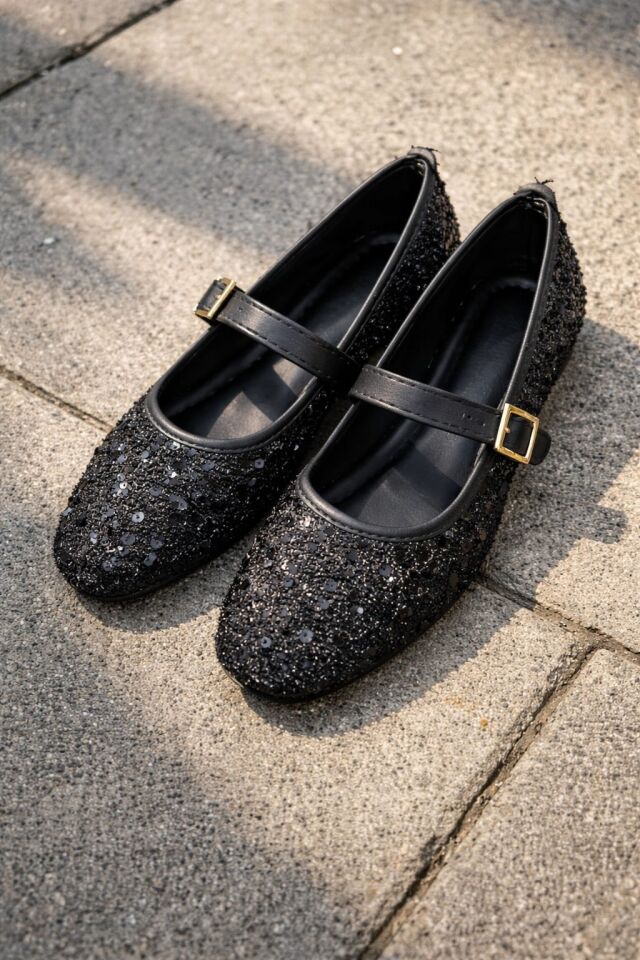 Pullu Simli Payetli Toka Detaylı Kadın Şık Günlük Babet SİYAH TOKALI - 40