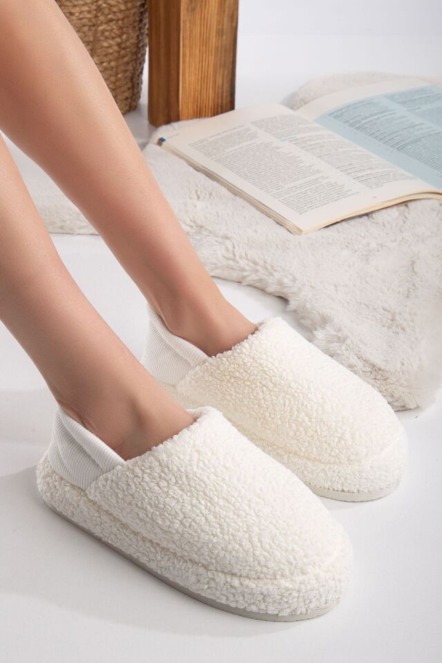 Kuzu Kumaş Yünlü Sessiz Taban Lastikli Kadın Ev Ayakkabısı Ev Botu Panduf BEYAZ - 40