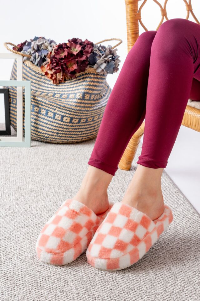 Sessiz Taban Kadın Terlik Kapalı Ev Terliği KARE PUDRA - 40