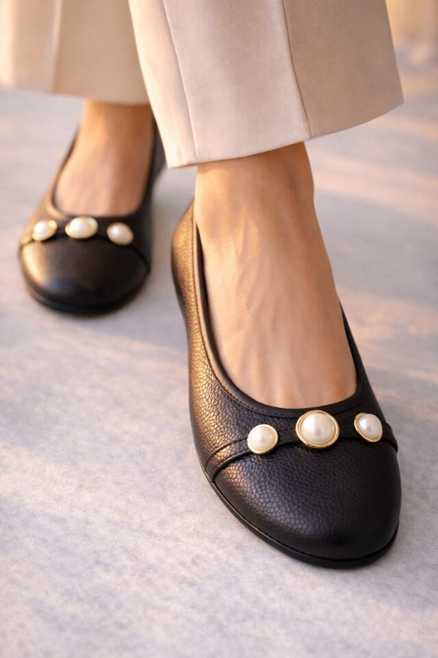 Yuvarlak Burun İnci Tokalı Kadın Günlük Ofis Babet Ayakkabı Yuvarlak Burun İnci Tokalı Kadın Günlük Ofis Babet Ayakkabı