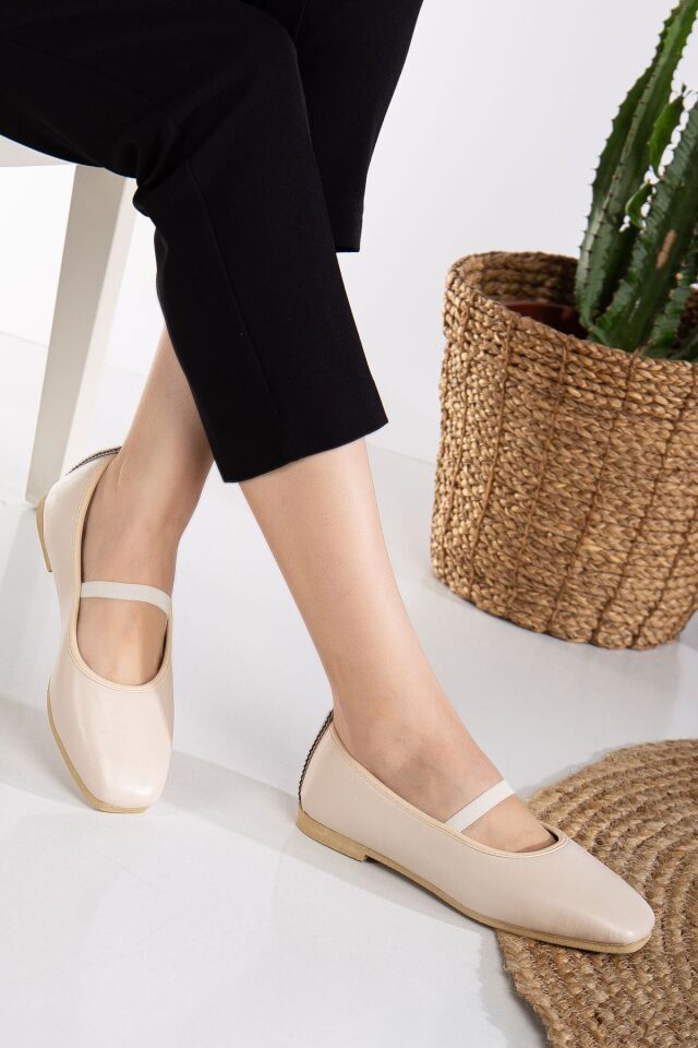 Kadın Günlük Küt Burun Lastikli  Babet Ayakkabı LASTİKLİ DERİ KREM - 36