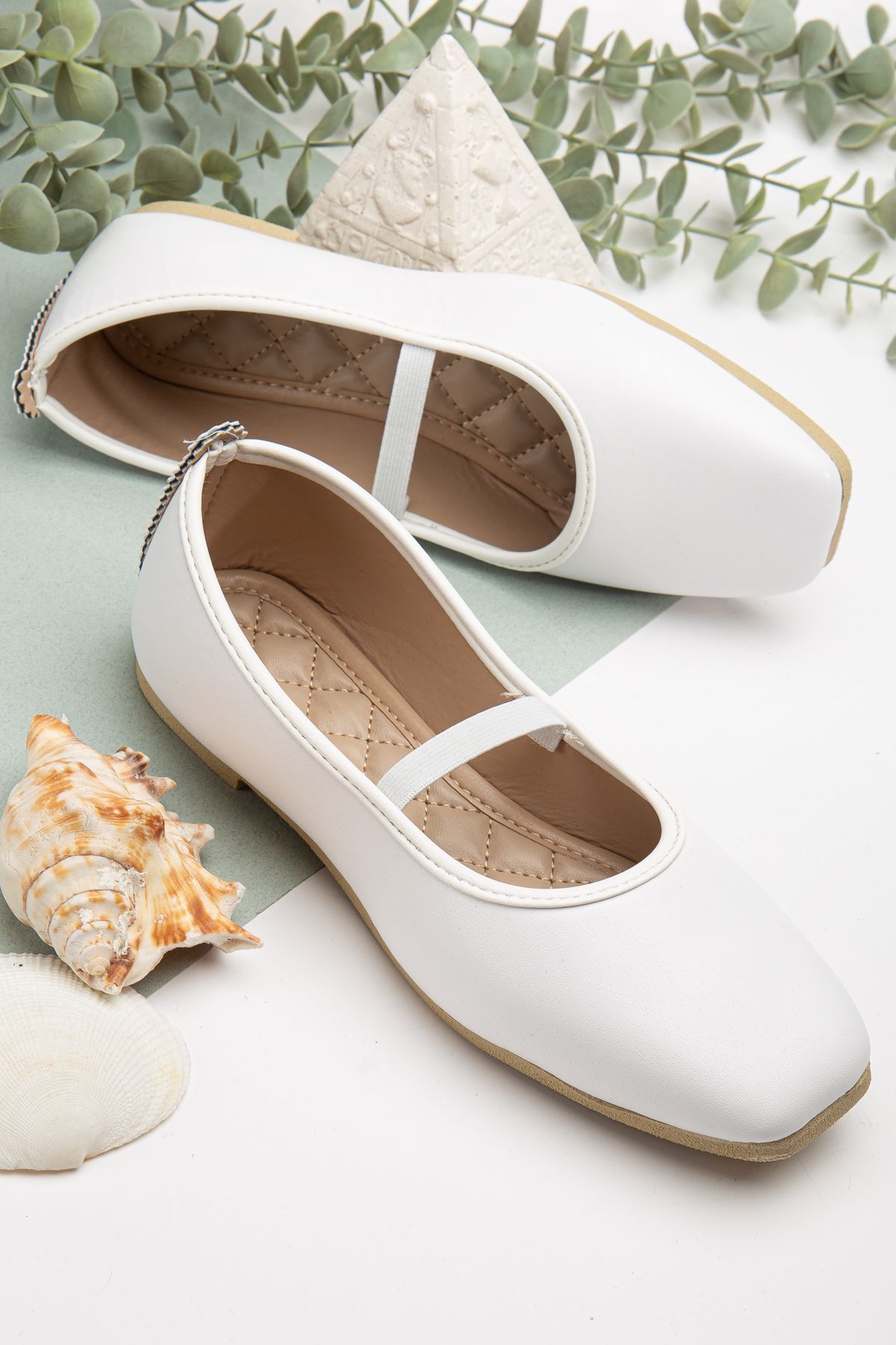 Kadın Günlük Küt Burun Lastikli  Babet Ayakkabı LASTİKLİ DERİ BEYAZ - 37