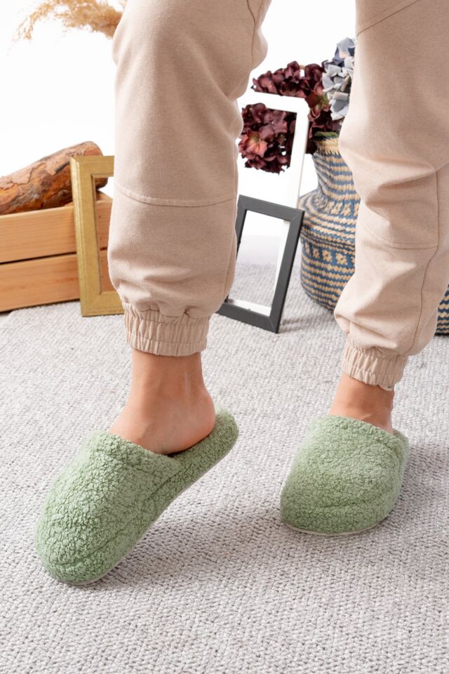 Kuzu Kumaş Yünlü Sessiz Taban Kadın Terlik Kapalı Ev Terliği HAKİ - 37