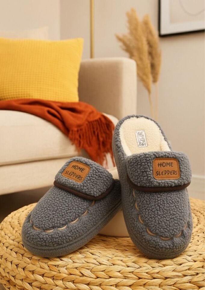 Kadın Desenli Peluş Kaymaz Hafif Tabanlı Tüylü Terlik  Ev Terliği