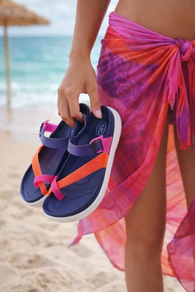 Kadın Rengarenk Kaydırmaz Taban Esnek ve Rahat Plaj Havuz Deniz Ev Bahçe Parmak Arası Terlik LACİVERT - 40