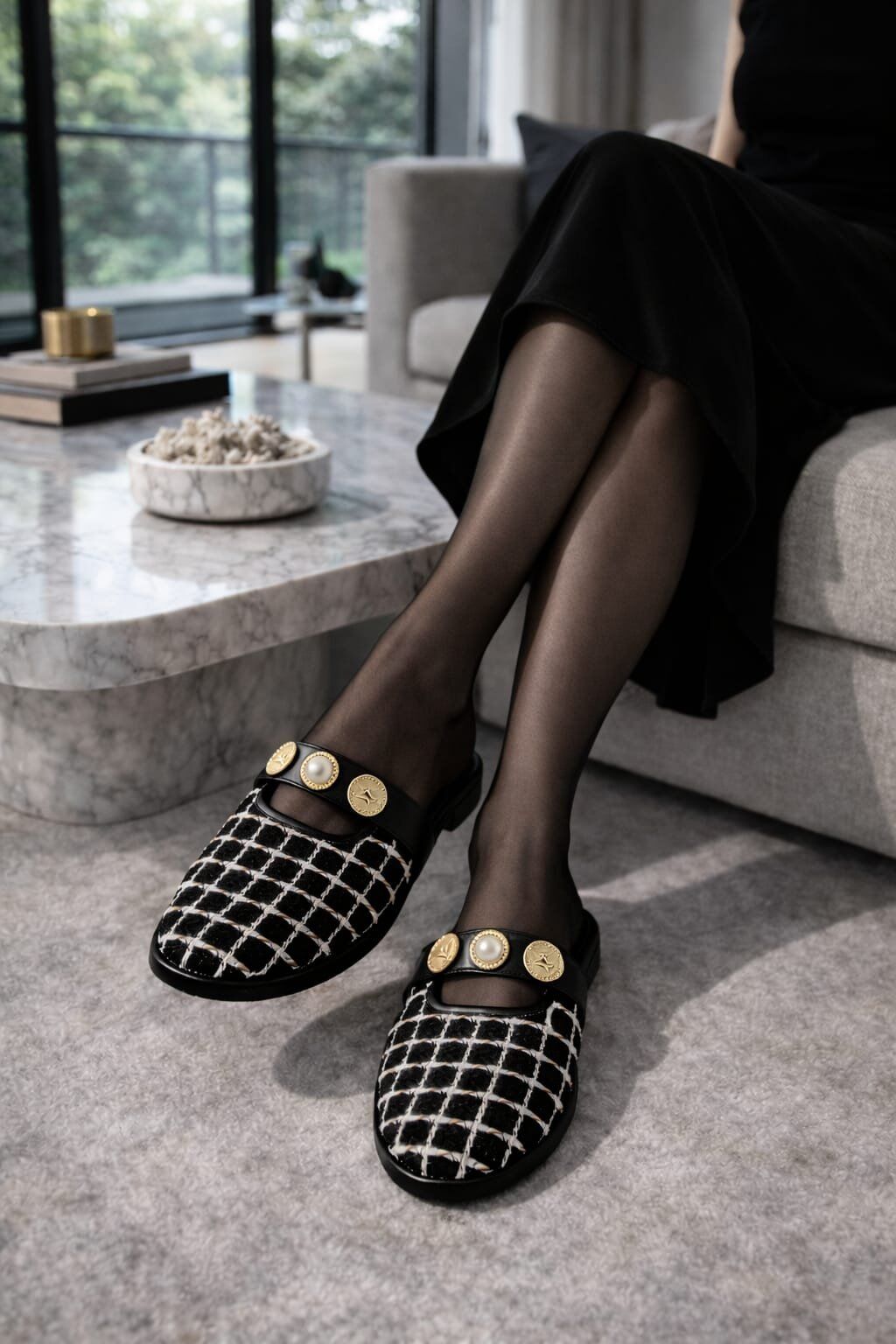 İnci ve Gold Tokalı Ekose Dokulu Şık Kadın Terlik Ev Terliği