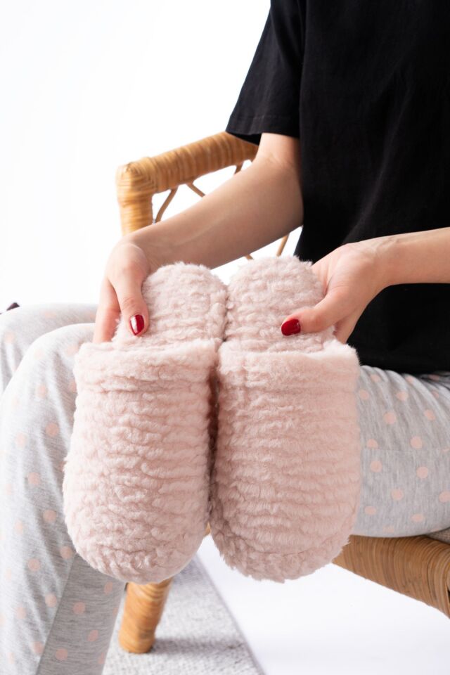 Sessiz Taban Kadın Günlük Çeyiz Terlik Kapalı Ev Terliği PUDRA - 37