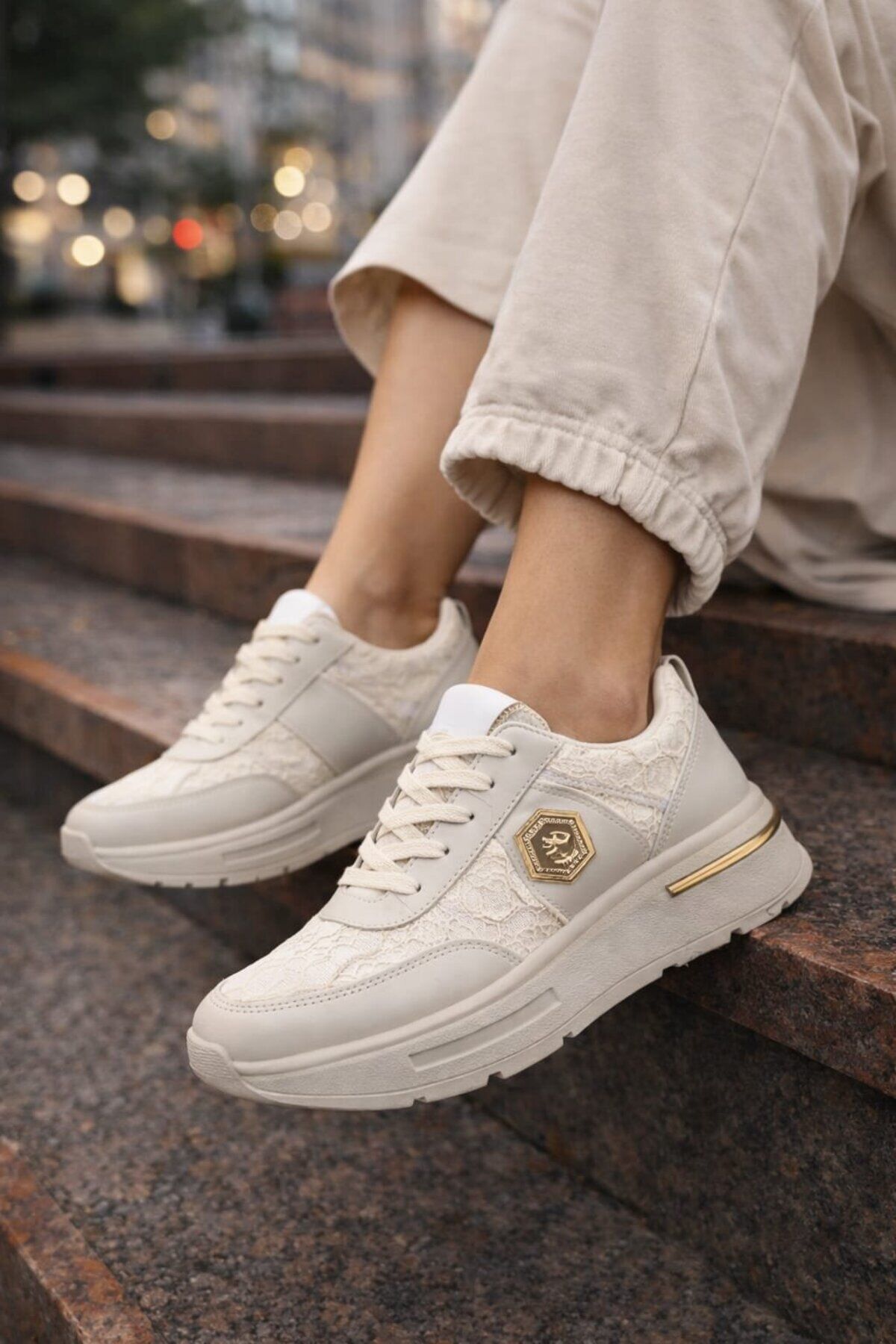 Dantel Detaylı Trend 5 Cm Platform Yüksek Taban Kadın Sneaker Spor Ayakkabı KREM - 40