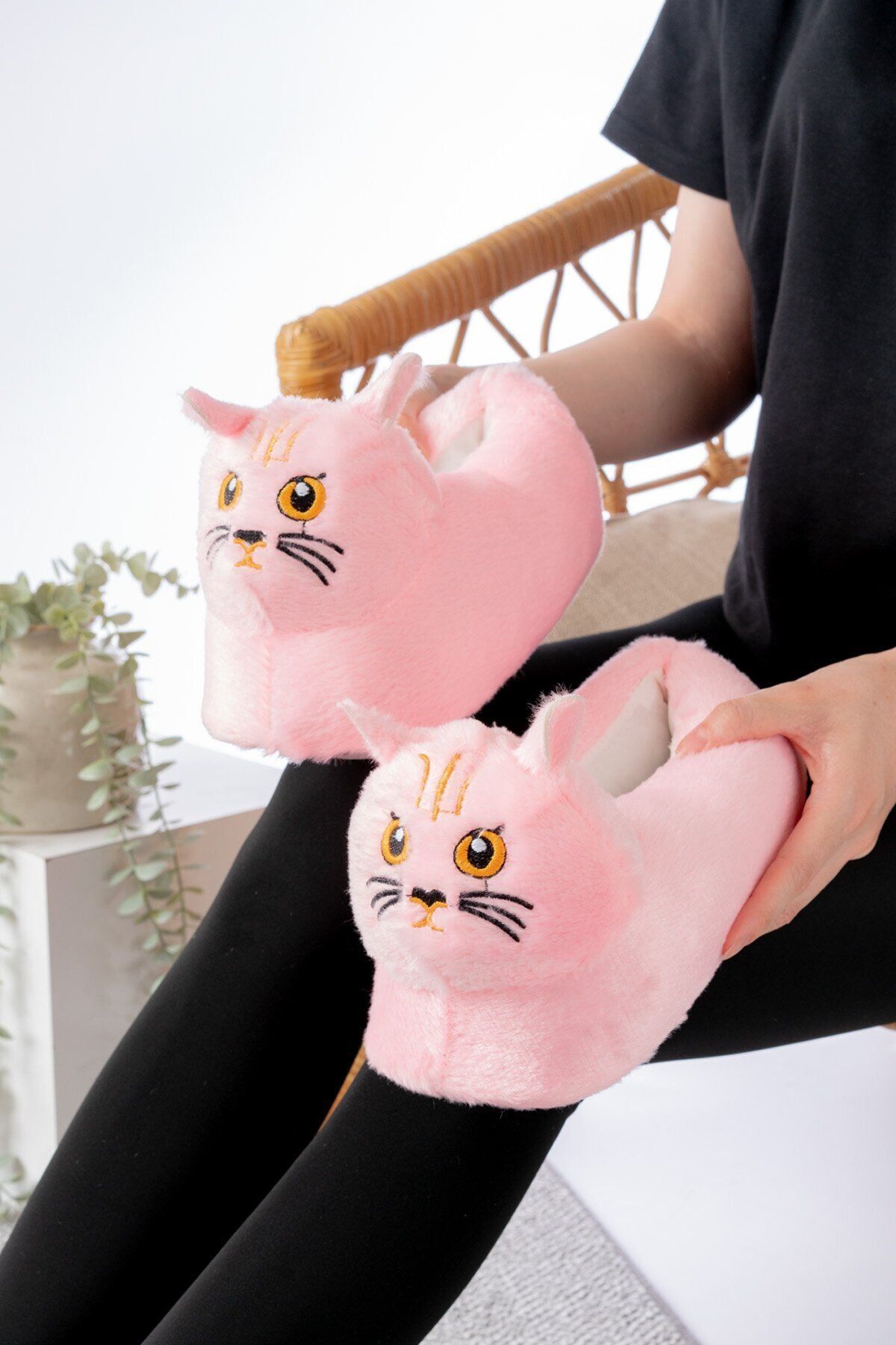 Kedi Figürlü Peluş Panduf Ev Pandufu Unisex PUDRA - 36-38