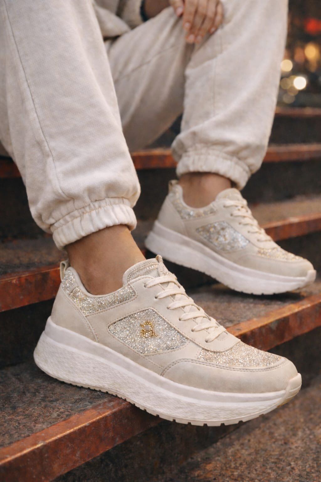 Taşlı Işıltılı Trend 5 Cm Platform Kadın Sneaker Kalın taban Spor Ayakkabı KREM - 40