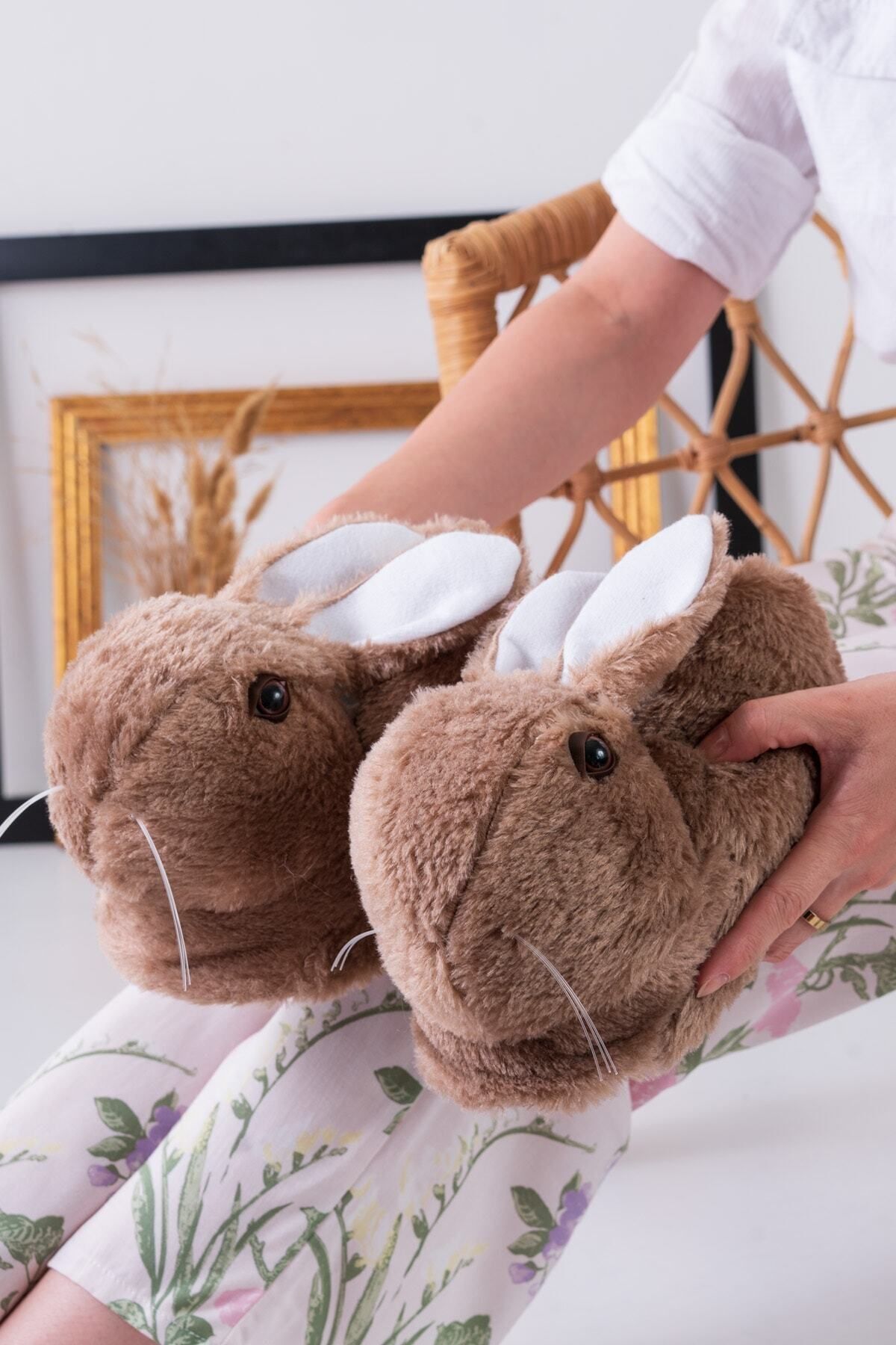 Tavşan Figürlü Gri Peluş Panduf Ev Pandufu Unisex VİZON - 36-38