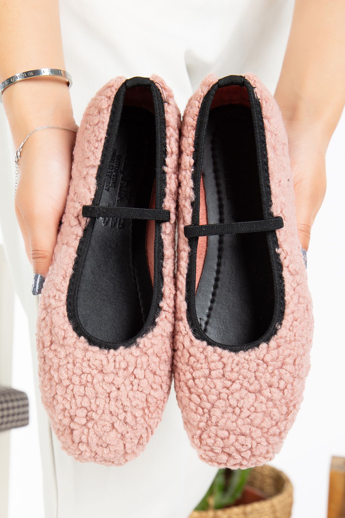 Kadın Peluş Lastik Detay Düz Taban Mary Jane Tedy Babet PUDRA - 40