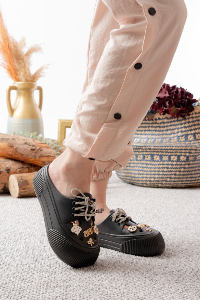 Kadın Bağlamalı Şık, Rahat, Konforlu Günlük Terlik SİYAH - 40