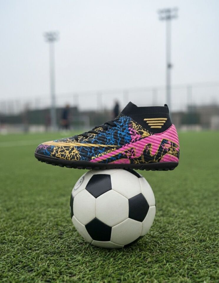 Çoraplı Çim Ve Halı Saha Futbol Ayakkabısı SİYAH-ALTIN - 39