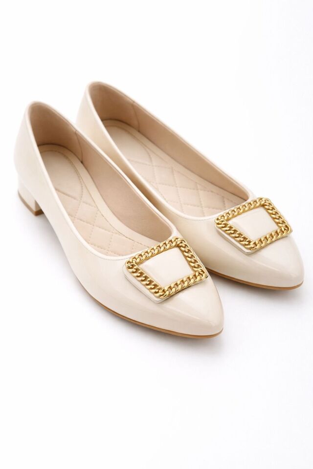 Kadın Gold Aksesuarlı Şık Parlak Günlük  Babet KREM - 40