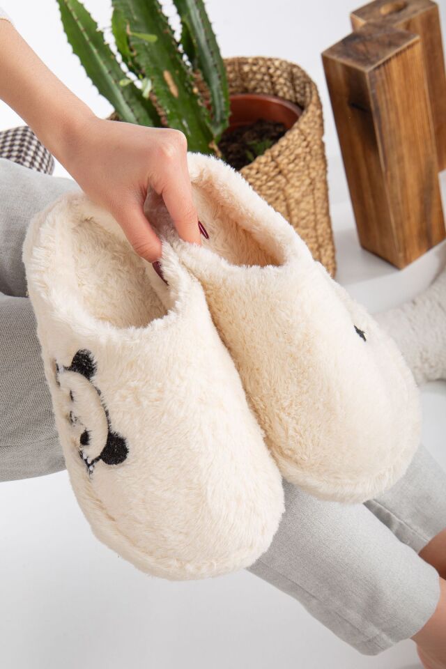 Kadın Ev Terliği Peluş Terlik Çeyiz ve Bohça Terliği Ses Yapmaz Kalın Taban PANDA KREM - 37