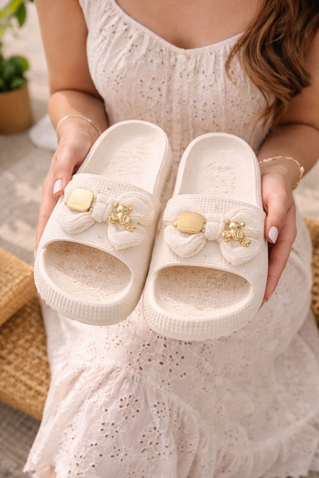 Kadın Kaydırmaz Taban Terlik Balkon Banyo Havuz Sahil Plaj Havuz Günlük Terlik KREM - 40