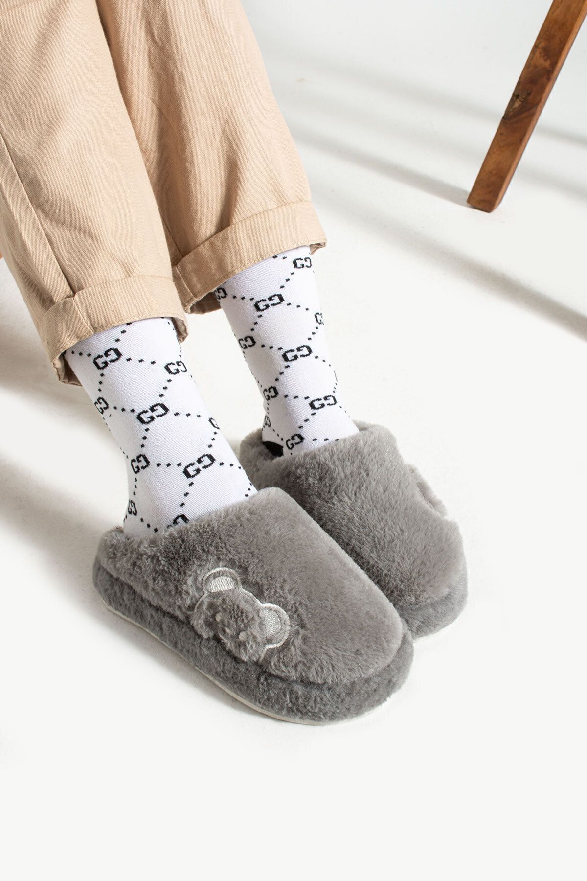 Kadın Ev Terliği Peluş Terlik Çeyiz ve Bohça Terliği Ses Yapmaz Kalın Taban GRİ - 37