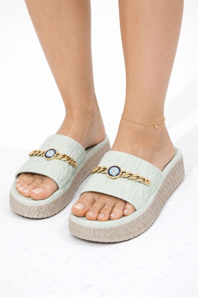 Nazar Zincir Detaylı Platform Kalın Taban Gold Zincirli Günlük Kadın Terlik