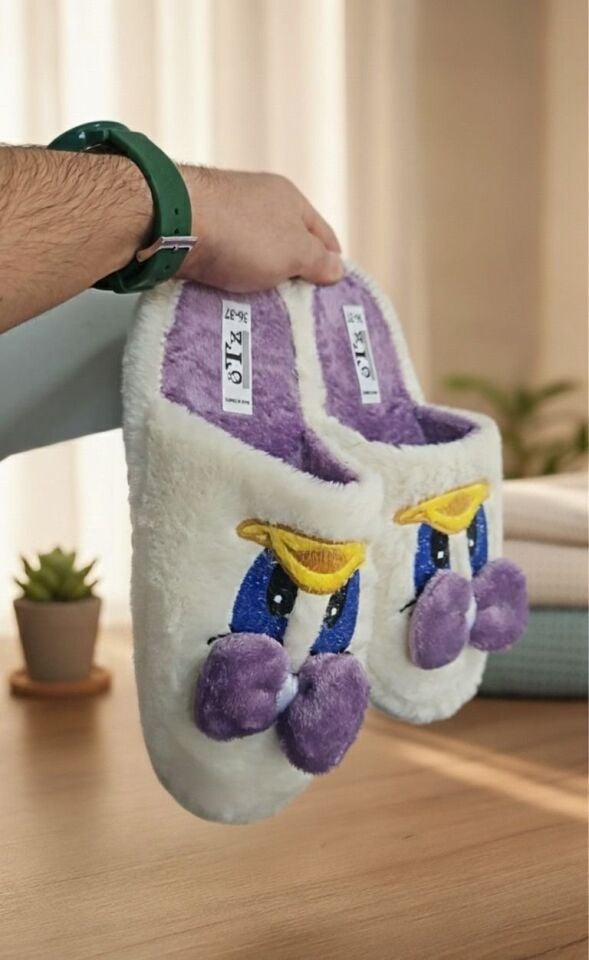 Sevimli Fiyonklu Duffy Ördek Figürlü Nakış İşlemeli Ses Yapmaz Kaymaz Tabanlı Ev Terliği MOR - 36-37