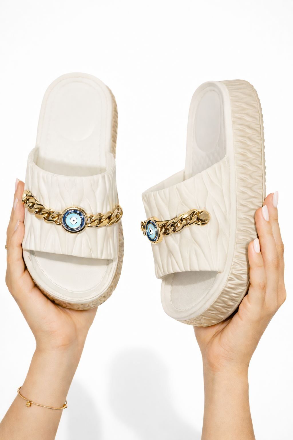 Nazar Zincir Detaylı Platform Kalın Taban Gold Zincirli Günlük Kadın Terlik KREM - 40