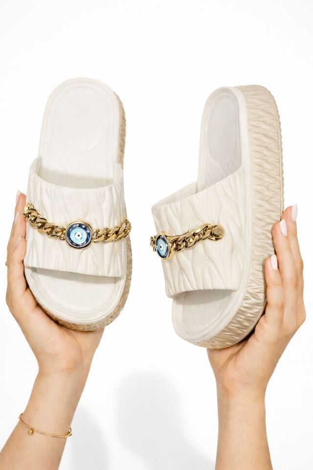 Nazar Zincir Detaylı Platform Kalın Taban Gold Zincirli Günlük Kadın Terlik Nazar Zincir Detaylı Platform Kalın Taban Gold Zincirli Günlük Kadın Terlik