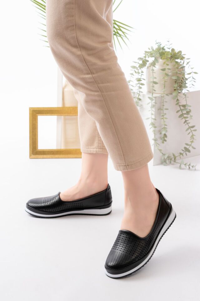 Tam Ortopedik Yanı Lastikli Günlük Klasik Ayakkabı SİYAH - 40