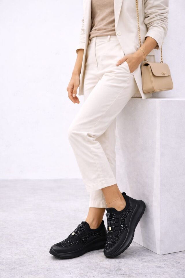 Kadın Taş İşlemeli Akıllı Bağcıklı Sneaker Kalın Taban Spor Ayakkabı SİYAH-SİYAH - 40